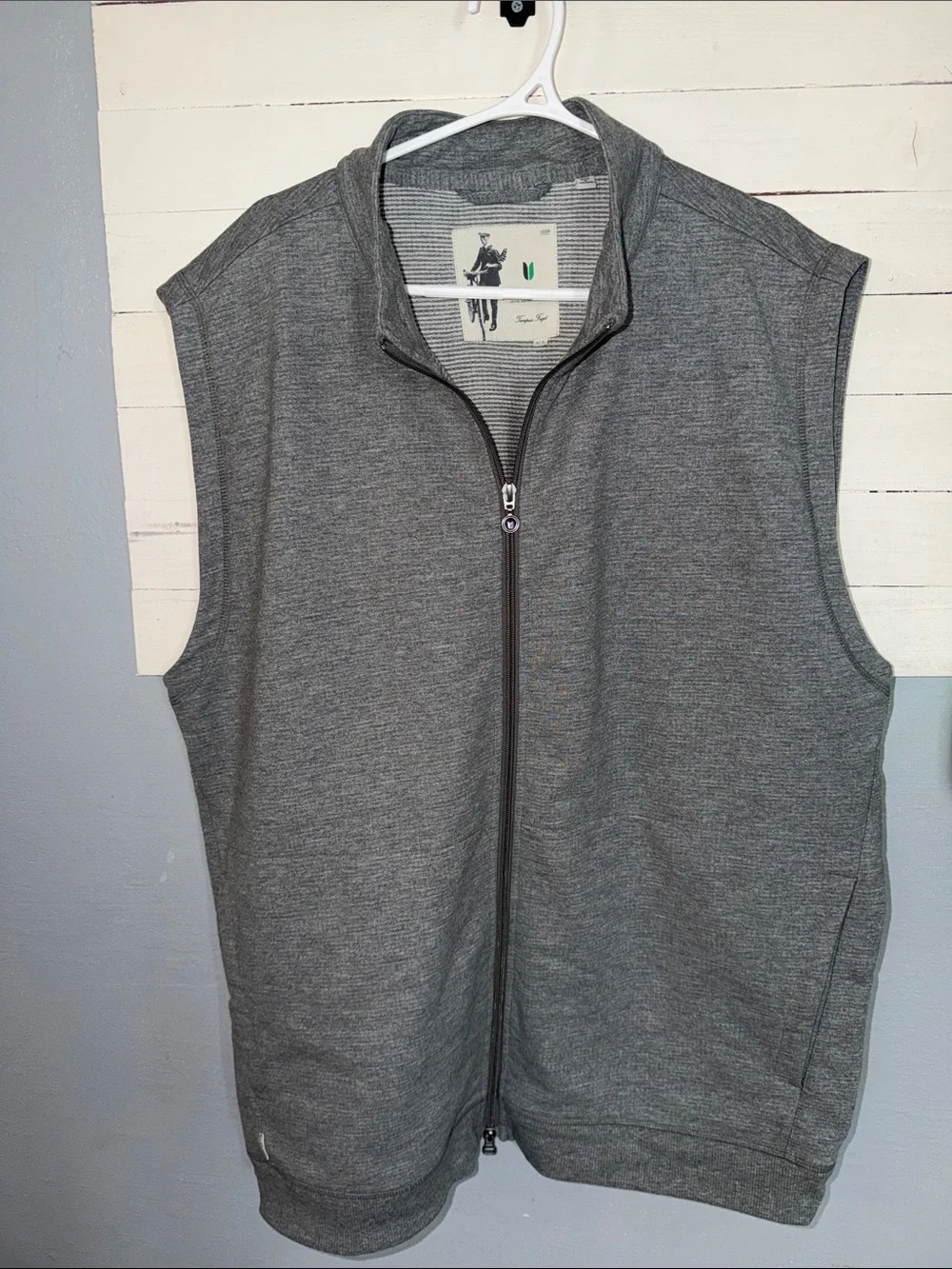 Linksoul Men's Grey Full-Zip Sleeveless Vest